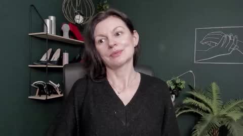 Vivian online show from 03.04.26