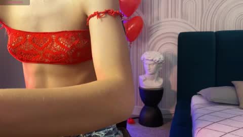 Vivian Evans online show from 03.03.26