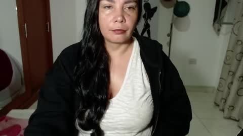 vivian_milf_paint online show from 10.03.25