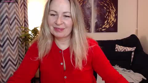 Vivian online show from 10.21.25