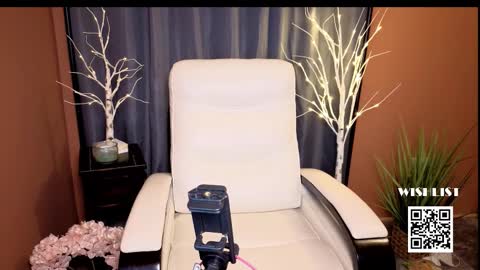 Snapshot of vivianluxe chatting on 02.17.26 VivianLuxe online show from 02.17.26