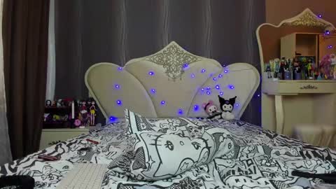 Vivian online show from 01.17.25