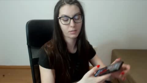 Snapshot of vivianngray chatting on 03.12.25 Vivian Gray online show from 03.12.25