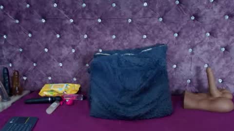 VivianRose online show from 04.06.26