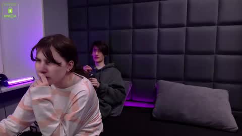 Snapshot of viviarangendy chatting on 10.07.25 VIVIARAGENDY online show from 10.07.25