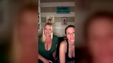 vivienesky online show from 05.10.26