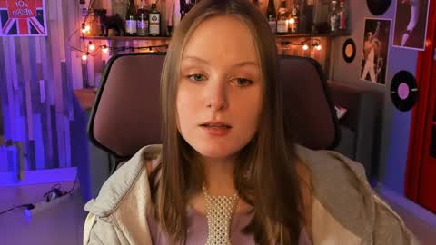 Vivien online show from 12.05.24