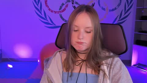 Vivien online show from 12.09.24