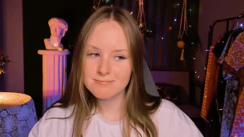 Vivien online show from 12.28.24