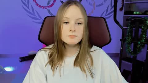 Vivien online show from 12.31.24