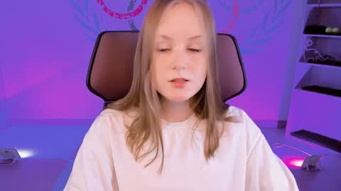 Vivien online show from 01.09.25