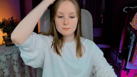 Vivien online show from 01.10.25