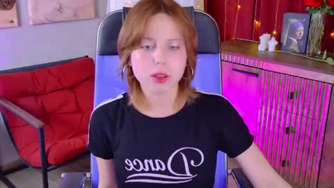 Vivienne  online show from 05.31.26