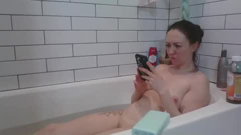 viviennoir online show from 01.17.26