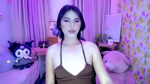 Snapshot of vixenluscious chatting on 11.13.25 vixenluscious online show from 11.13.25