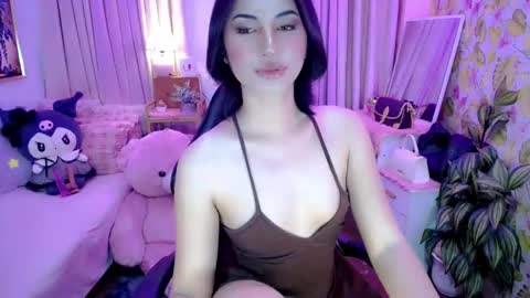 Snapshot of vixenluscious chatting on 01.14.26 vixenluscious online show from 01.14.26