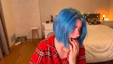 Snapshot of vixenp chatting on 12.10.24 Polly Online mostly at 9pm-2am UK Time online show from 12.10.24