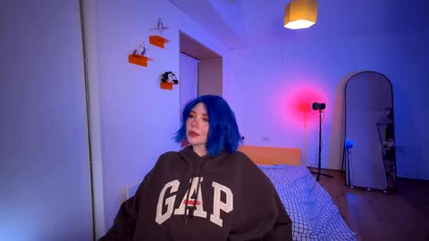 Snapshot of vixenp chatting on 01.24.25 Polly Online mostly at 9pm-2am UK Time online show from 01.24.25