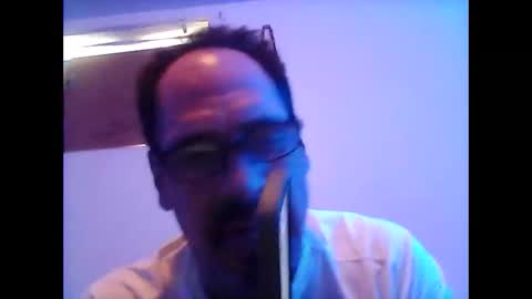 Snapshot of vknow chatting on 02.17.25 vknow online show from 02.17.25