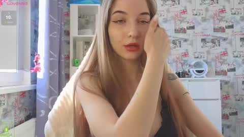 Snapshot of vlad1zy chatting on 02.14.26 Vlada online show from 02.14.26