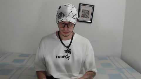 Snapshot of vlad__night chatting on 03.17.26 Vlad online show from 03.17.26