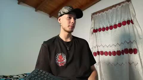 Snapshot of vlad__night chatting on 05.22.26 Vlad online show from 05.22.26