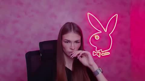 Snapshot of vladaseduction chatting on 01.06.26 Vlada online show from 01.06.26