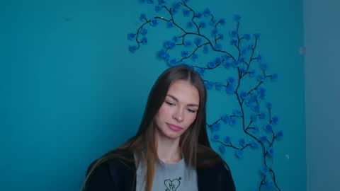 Snapshot of vladaseduction chatting on 01.09.26 Vlada online show from 01.09.26