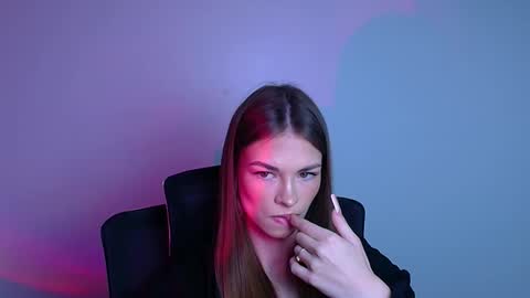 Snapshot of vladaseduction chatting on 01.13.26 Vlada online show from 01.13.26