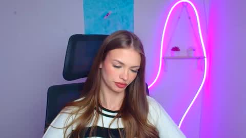 Snapshot of vladaseduction chatting on 03.25.26 Vlada online show from 03.25.26