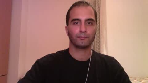 Snapshot of volve5 chatting on 10.02.25 volve5 online show from 10.02.25