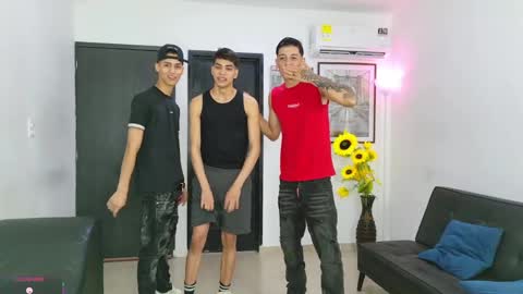 voyeurism_guys online show from 05.05.26