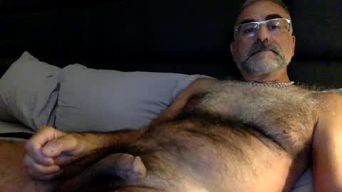 Snapshot of vpc chatting on 08.01.26 Enjoy guys of all ages if you are not on cam please dont ask for requests if i dont respond dont think im ignoring you i online show from 08.01.26