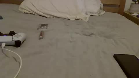 hung boy online show from 03.08.25