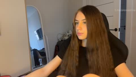 Snapshot of vx_arina chatting on 07.04.26 Arina online show from 07.04.26