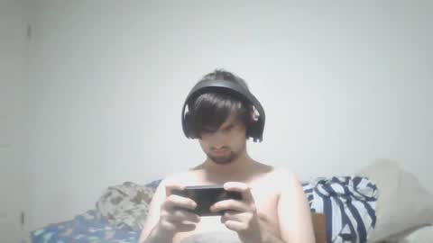 Snapshot of vygrax chatting on 02.19.25 Vygrax online show from 02.19.25