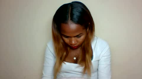 Snapshot of vynarahot chatting on 06.18.26 vynarahot online show from 06.18.26