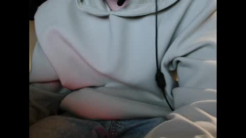 Snapshot of w00dy02 chatting on 01.04.25 w00dy02 online show from 01.04.25