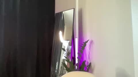 Alice  Before pvt write to me in PM  online show from 02.25.25