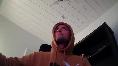 Snapshot of wailersgun chatting on 01.19.25 wailersgun online show from 01.19.25