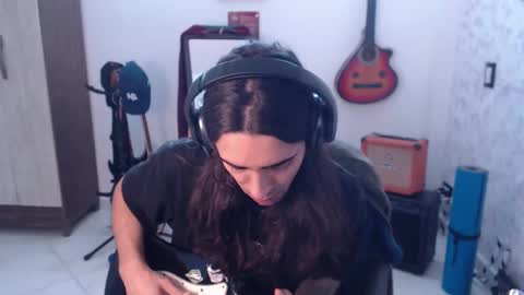 Snapshot of wake_and_bakee chatting on 03.03.25 John online show from 03.03.25