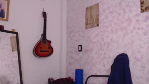 Snapshot of wake_and_bakee chatting on 09.18.25 John online show from 09.18.25