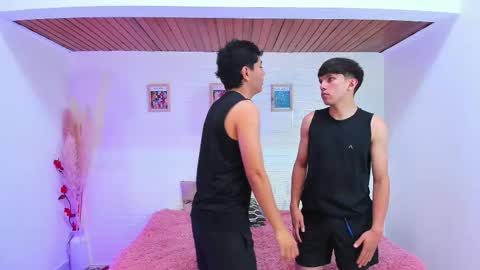 Hi  I am Venus kloy Thiago online show from 09.09.25