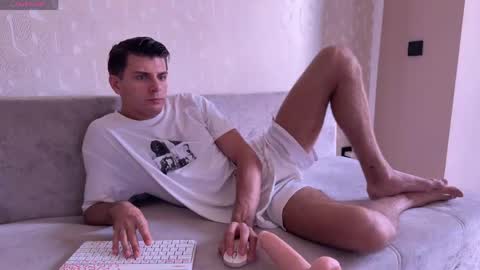 Snapshot of walt_enjoy chatting on 05.20.26 Walt Enjoy online show from 05.20.26