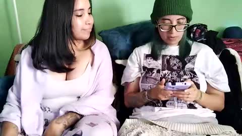 Waningrose  Lu online show from 01.20.25