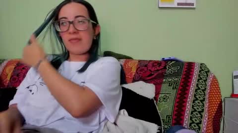 Waningrose  Lu online show from 02.12.25