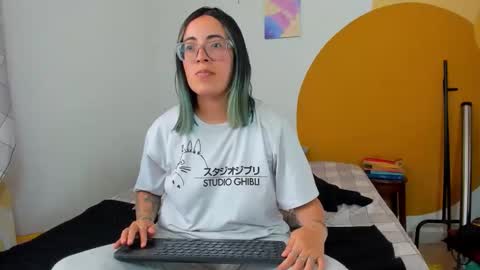 Waningrose  Lu online show from 11.05.25