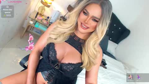 Snapshot of wanted_goodslut chatting on 02.07.26 Miss Anna online show from 02.07.26