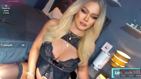 Snapshot of wanted_goodslut chatting on 03.19.26 Miss Anna online show from 03.19.26