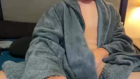 Snapshot of wantingtoplay97 chatting on 11.16.25 wantingtoplay97 online show from 11.16.25